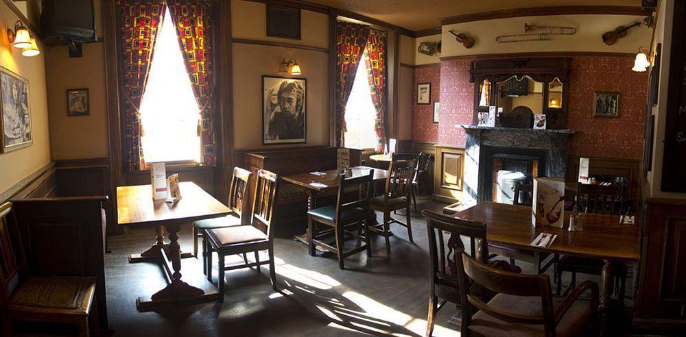 The Globe Inn Aberdeen Zewnętrze zdjęcie